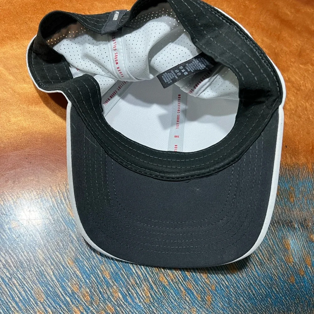 Nike Tiger Woods Collection Legacy91 Mesh Baseball Hat